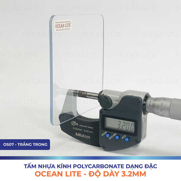 Tấm nhựa kính Polycarbonate Ocean Lite 3.2MM